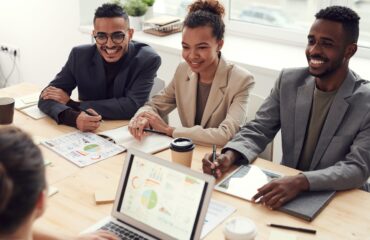 Business plan writers in Nigeria working with a business owner